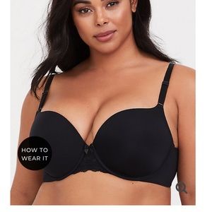 Black Torrid curve tshirt bra 42d